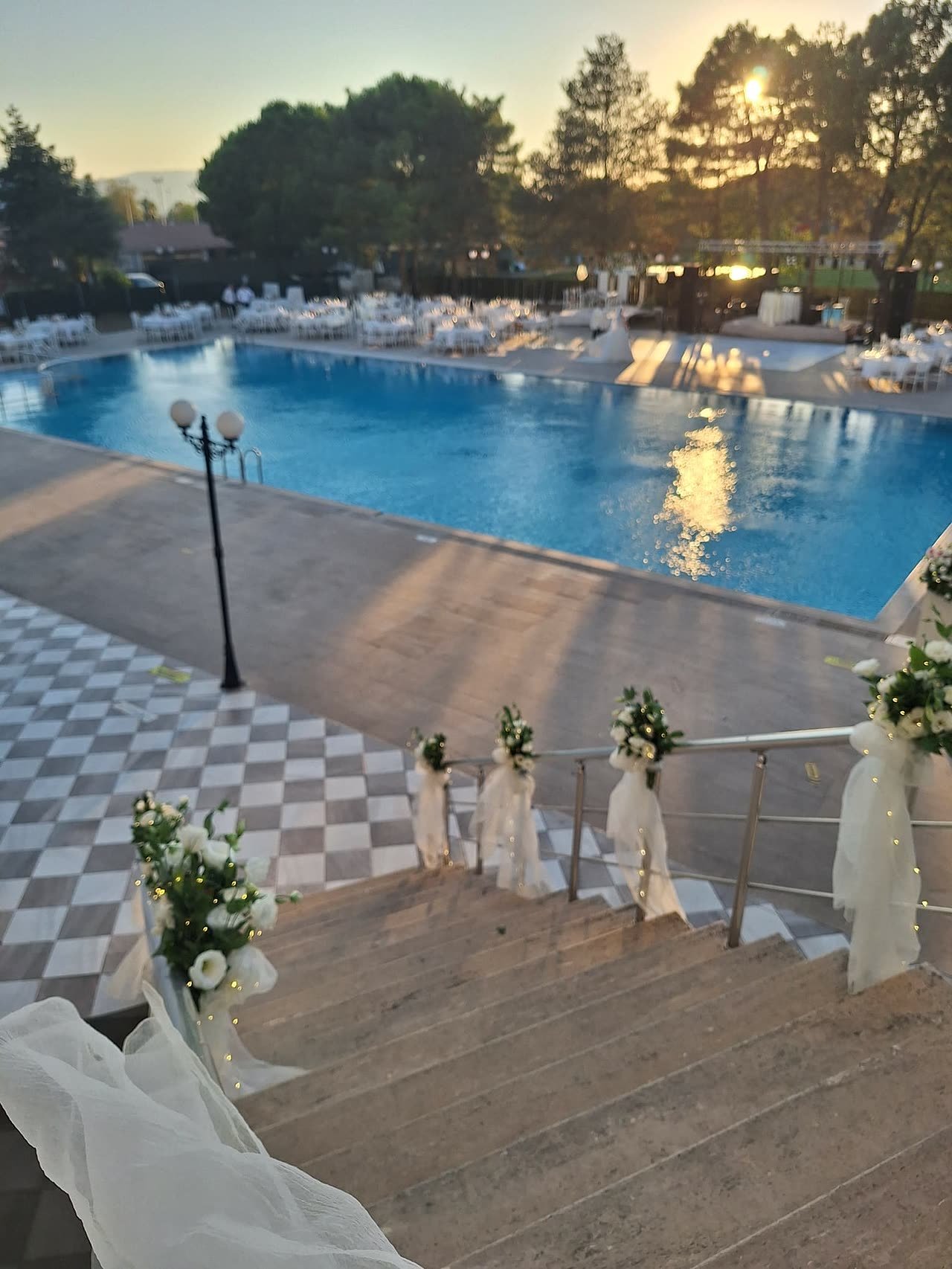 Davet süslemesi, Emexotel Havuzbaşı